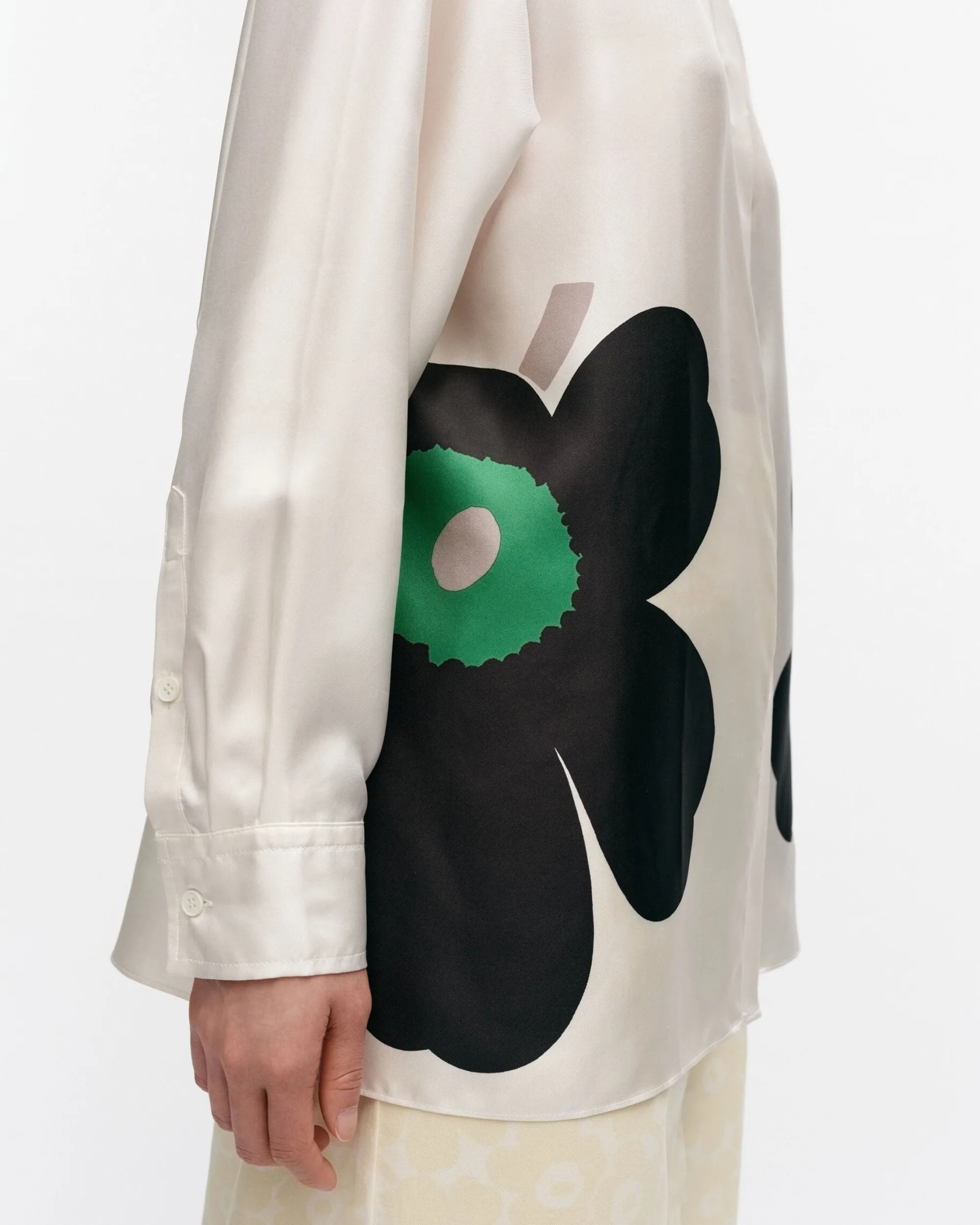 Marimekko Paidat Ja Tunikat>Outi Heijastus Unikko Silkkipaita