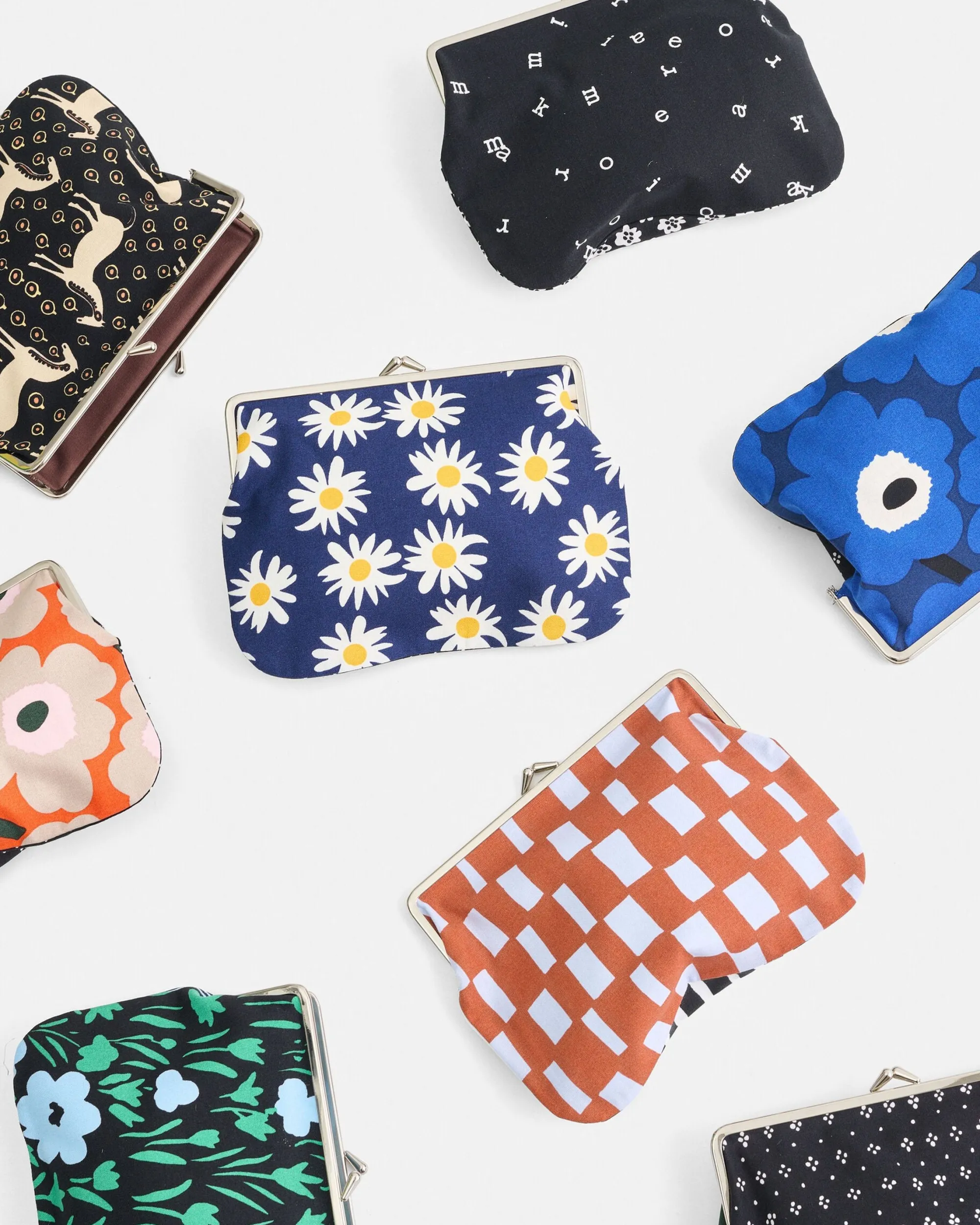 Marimekko Kukkarot Ja Lompakot>Puolikas Kukkaro Vu00E4Rit & Kuviot Vaihtelevat